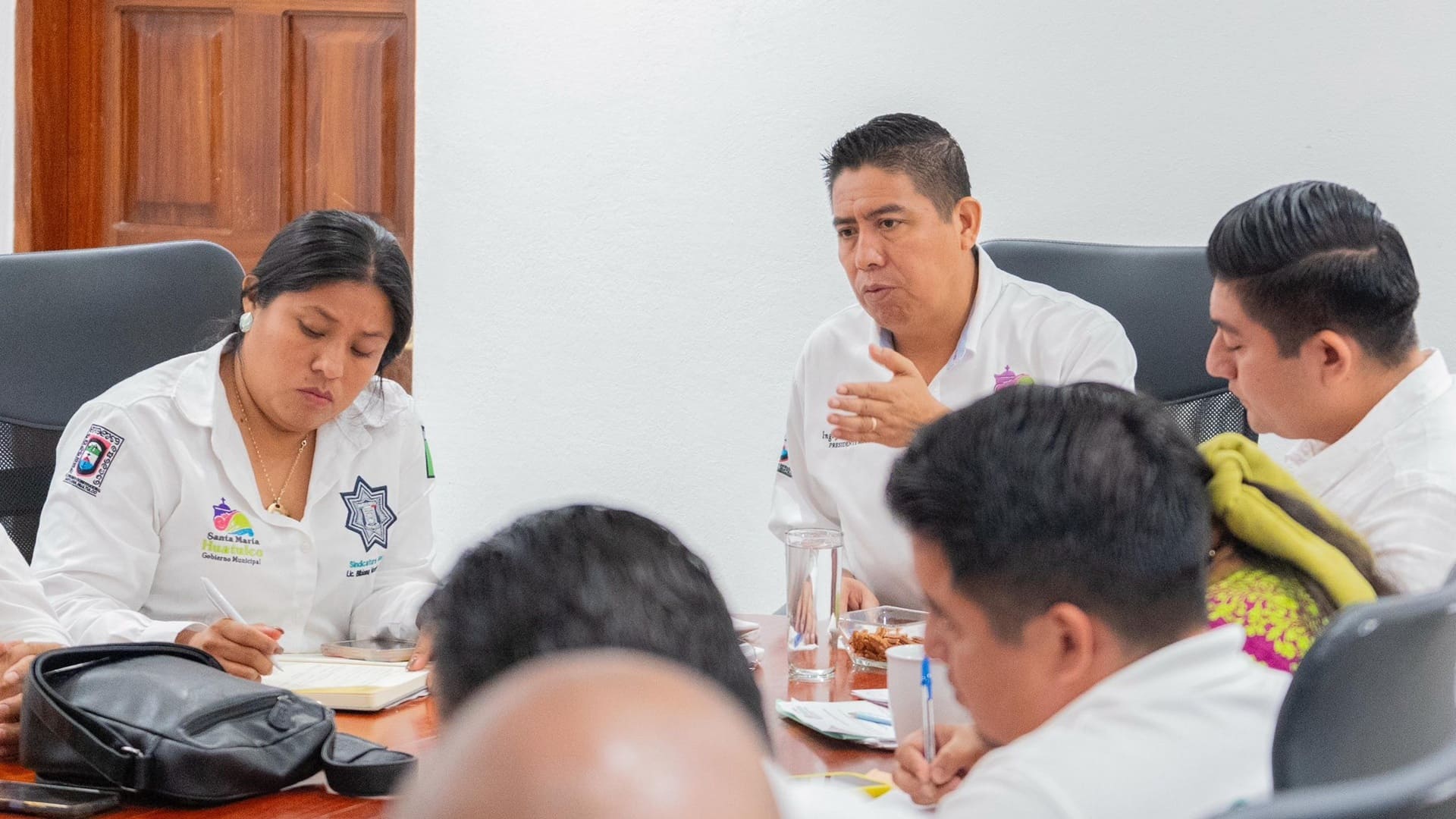 Reaparece Julio César Cárdenas tras accidente en Huatulco que dejó una víctima fatal