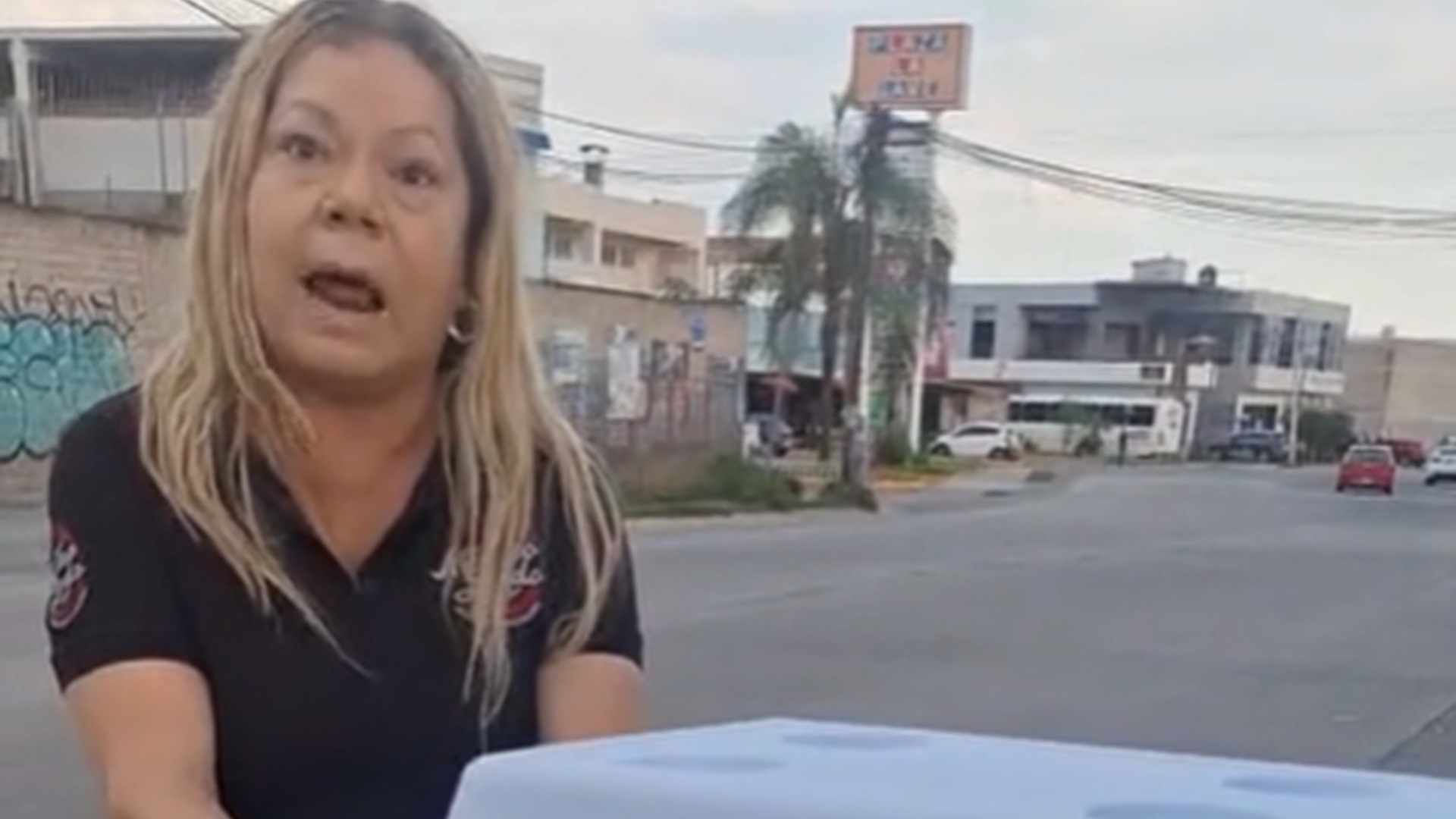 “Me está afectando mucho”: Lady Tamales pide detener el hate en su contra y se disculpa “Me está afectando mucho”: Lady Tamales pide detener el hate en su contra y se disculpa