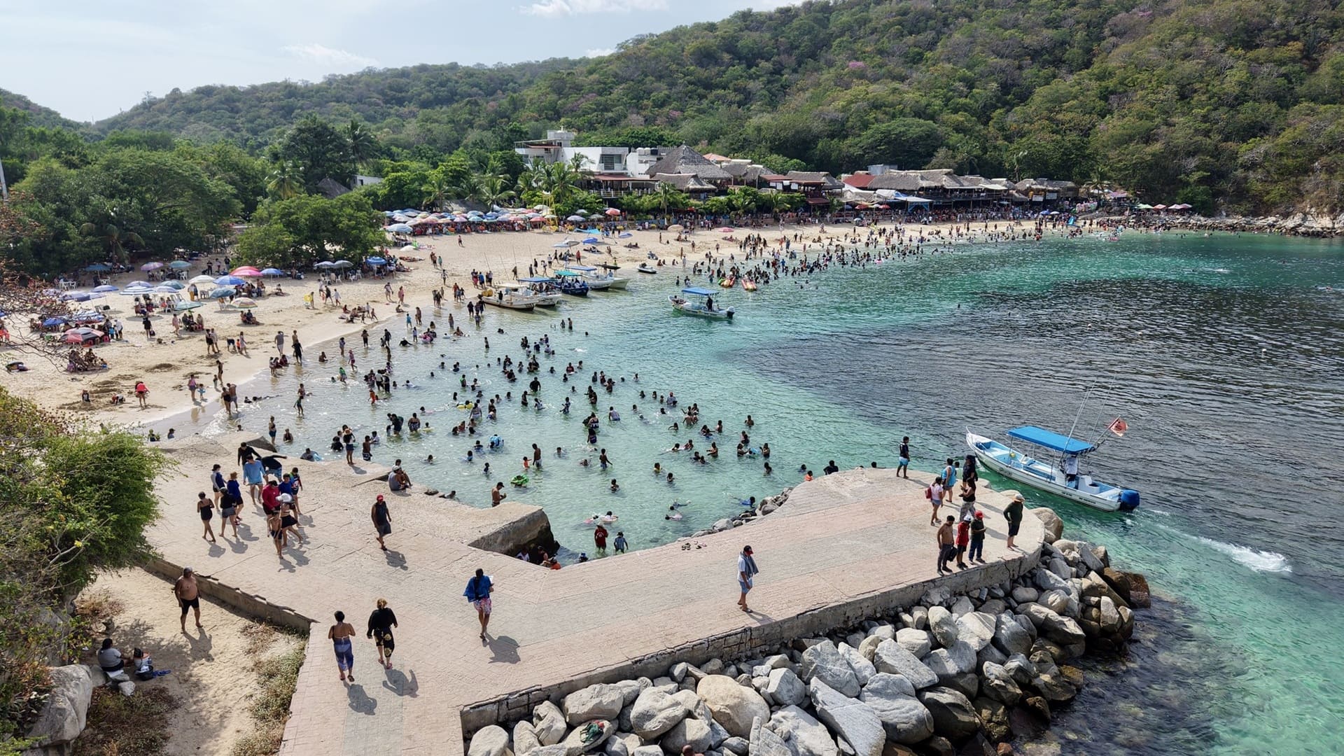 Mejores playas de Oaxaca para niños: Guía de destinos con oleaje suave y aguas tranquilas