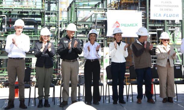 Pemex reduce 13% su deuda en 2025 y logra mejoría en calificaciones crediticias