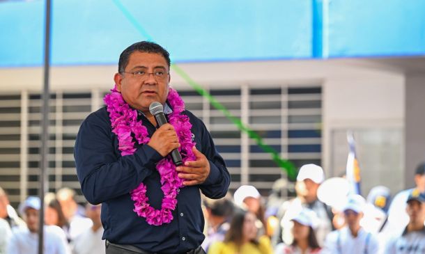 Farid Acevedo se impone en la elección de rector de la UABJO