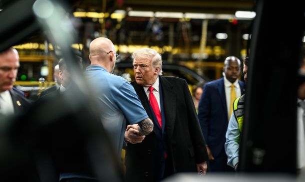 Trump califica al T-MEC como irrelevante para Estados Unidos