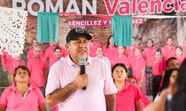 Román Valencia ofrece a comunidades “trabajar juntos para forjar un proyecto humanista”