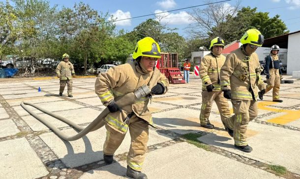 Bomberos de Oaxaca fortalecen cultura de prevención y atención de emergencias en la Costa