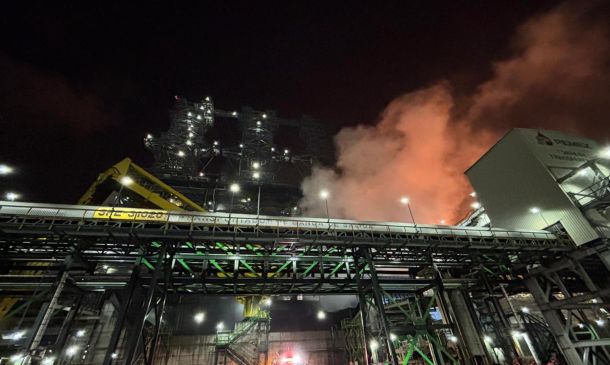 Intervención oportuna del personal y de los sistemas contra incendio en Refinería Olmeca: Pemex