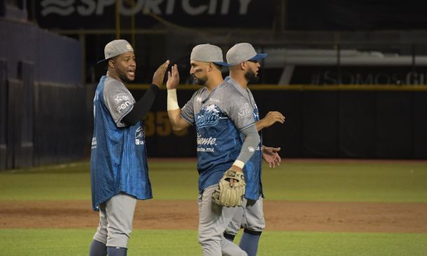 Pericos de Puebla se lleva el primero ante Guerreros de Oaxaca