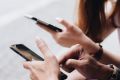 ¿Las redes sociales están haciendo ver normal el consumo de drogas?