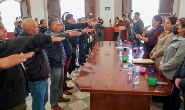 En Oaxaca, 404 municipios realizan transferencia de poderes este 1 de enero