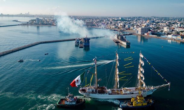 “No triunfa quien busca apoyo extranjero”: Sheinbaum en el Bicentenario de la Independencia en la Mar