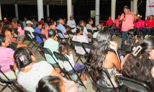 “Equipar con estaciones de radio a todas las delegaciones”, propone Román Valencia en Juan Diego