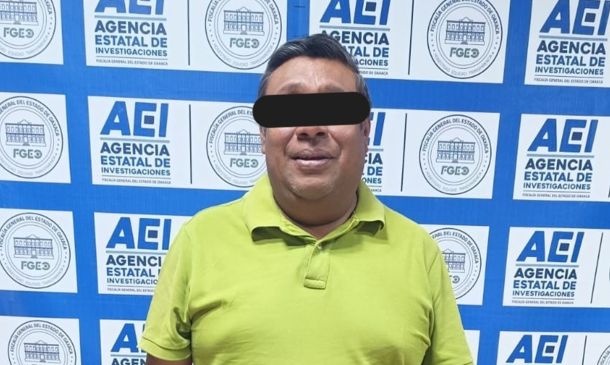 Caen dos en la Mixteca con arma ilegal; Fiscalía de Oaxaca asegura vehículo y municiones