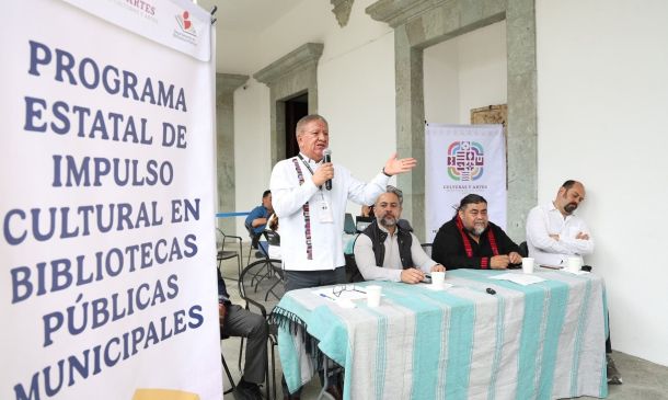 Oaxaca entrega apoyos de 70 mil pesos a siete bibliotecas municipales para fortalecer su labor cultural