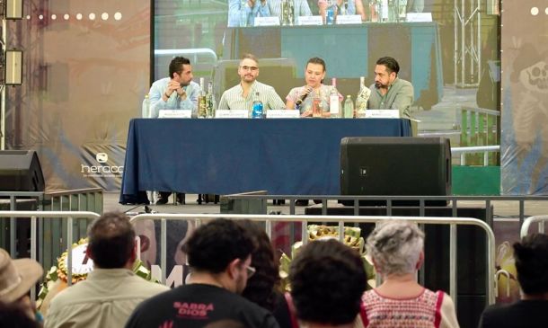 La revolución del mezcal tradicional, el libro que explora la complejidad de la emblemática bebida