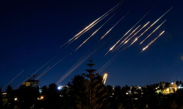 Irán ataca con misiles bases de Estados Unidos en Qatar