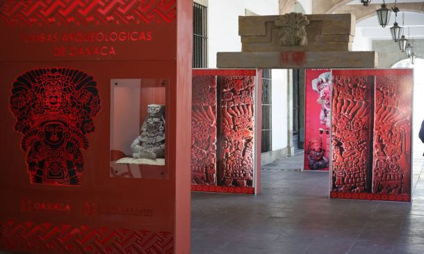 Exponen en Palacio de Gobierno las Tumbas Arqueológicas de Oaxaca