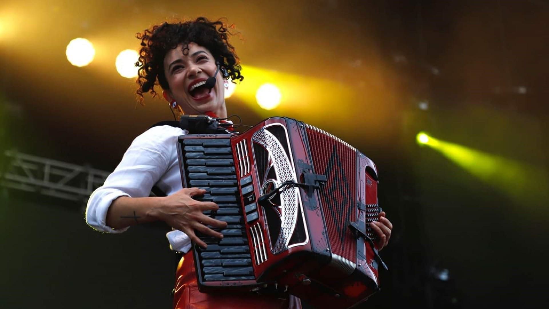 Flor Amargo: Auténtica, talentosa y poderosa