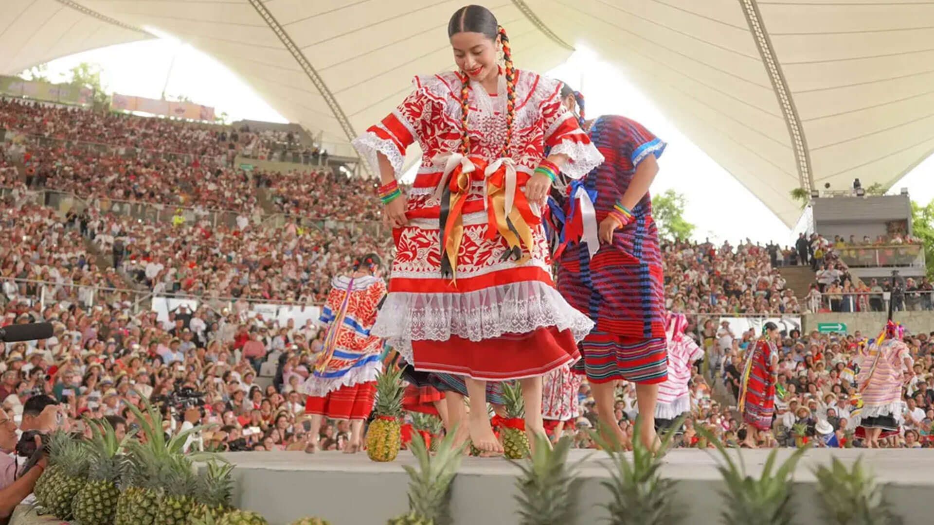 Como desde hace 92 años Oaxaca entrega al mundo su gueza cultural y tradicional en la Guelaguetza