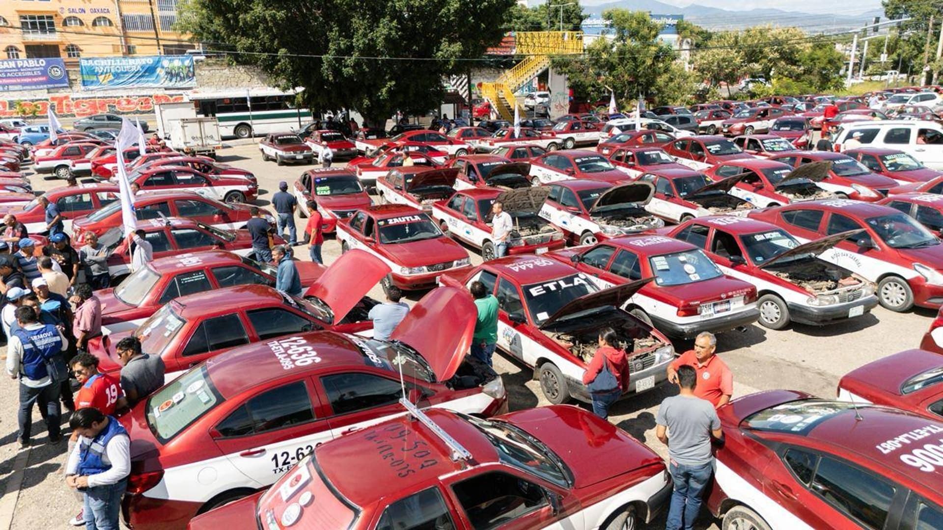 Semovi inspecciona 200 taxis en Oaxaca con el programa Transporte Seguro