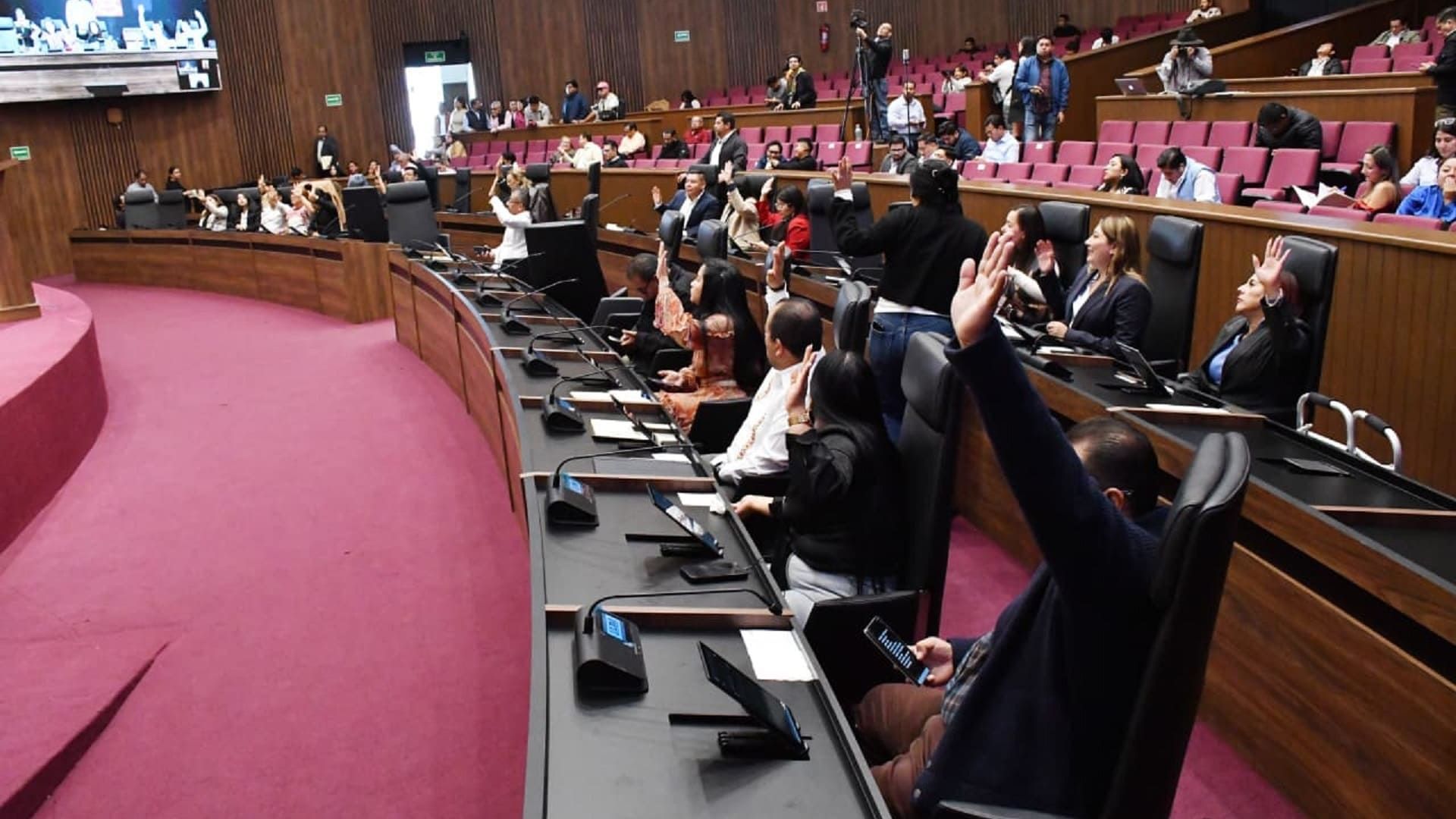 Congreso de Oaxaca aprueba Leyes de Ingresos 2026 de 54 municipios