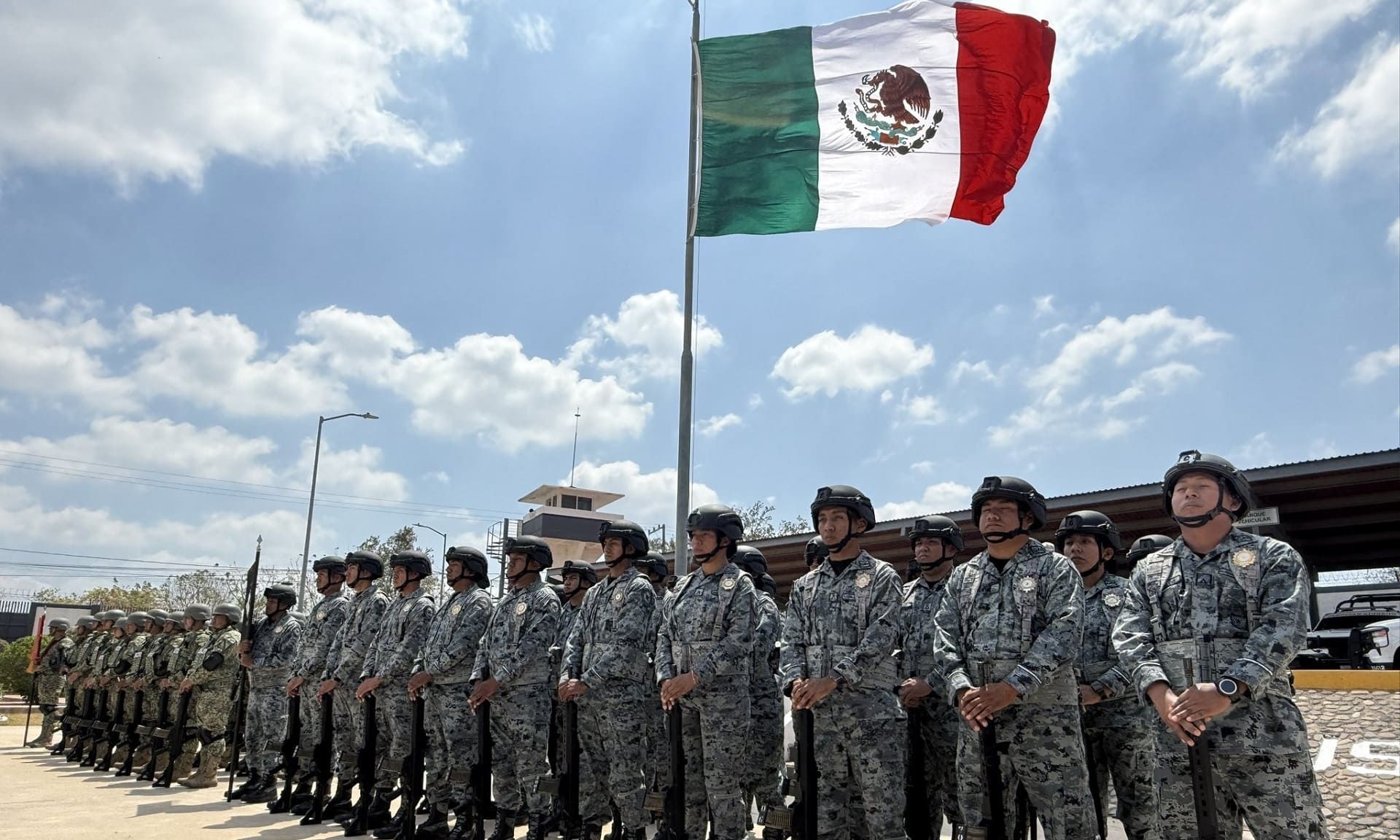 Inaugura Salomón Jara Compañía de la Guardia Nacional en Matías Romero