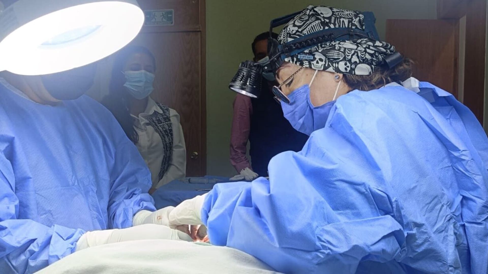 Oaxaca registra 600 vasectomías sin bisturí en 2024, reportan Servicios de Salud