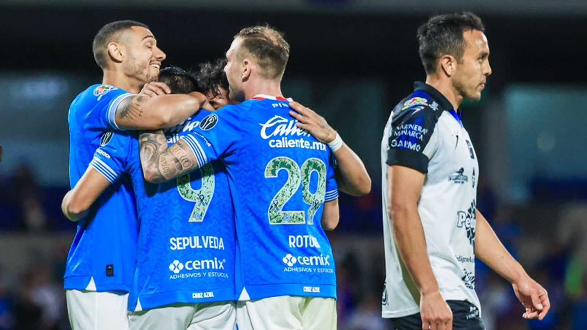 Cruz Azul se enracha y derrota a Gallos; América se lleva el Clásico ante Pumas. Resumen de la Jornada 8 del Clausura 2025 