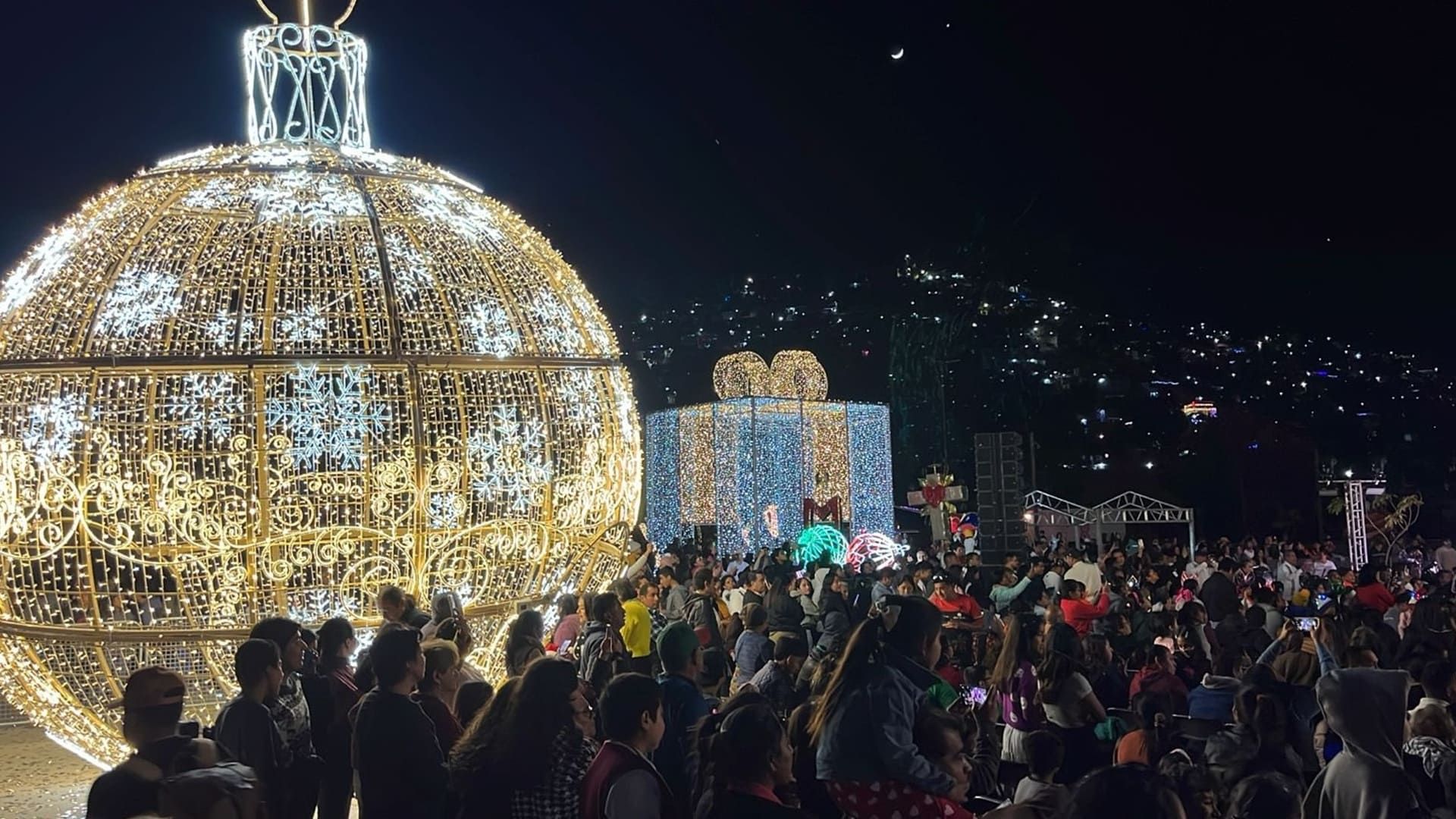 Festival Navideño se mantendrá hasta el 12 de enero