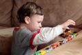 ¿Cómo ayuda la ingeniería industrial al desarrollo intelectual de mi hija con autismo?