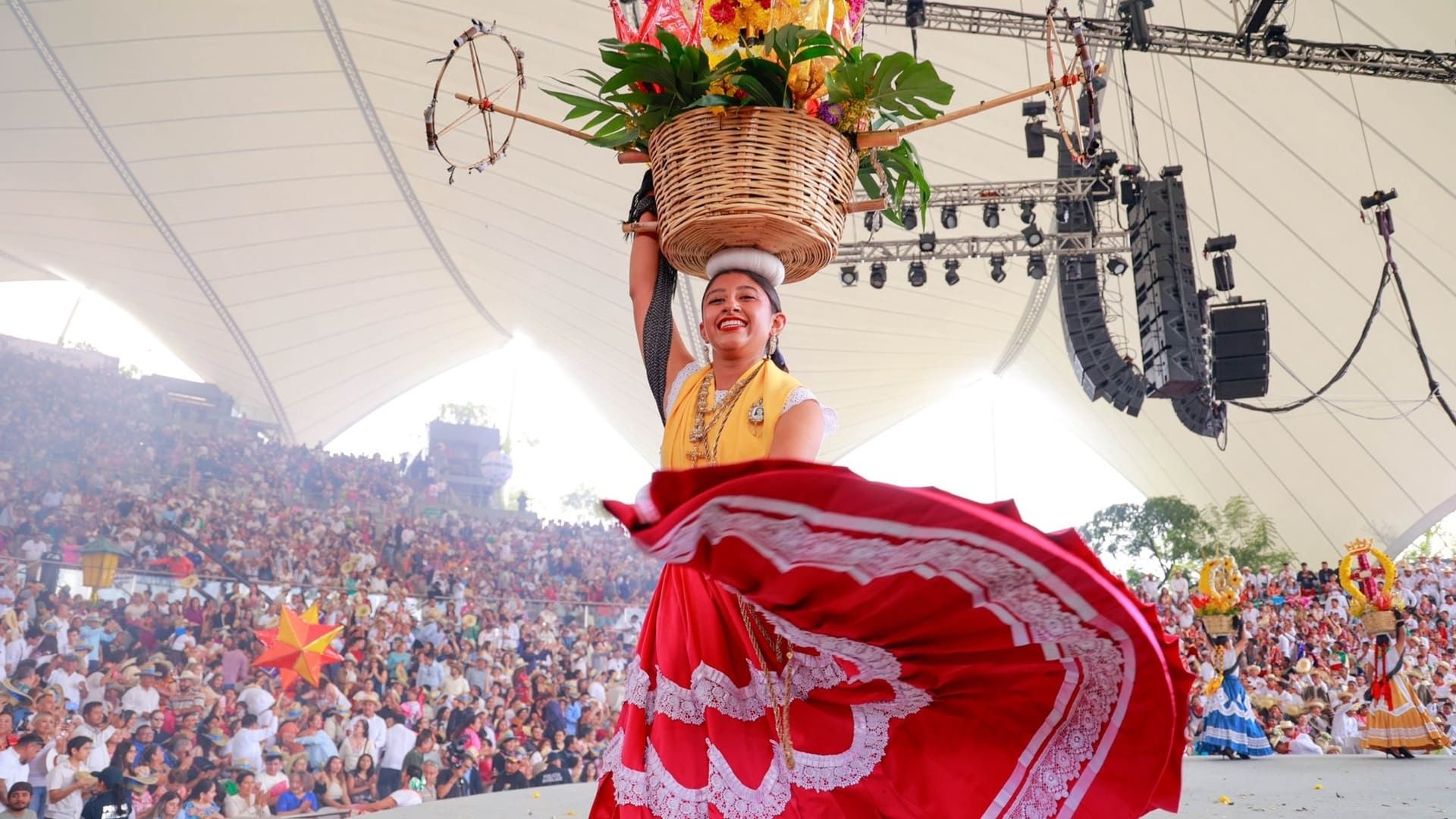 Guelaguetza 2025: Rompe récord  de asistencia con registro de 143 mil turistas