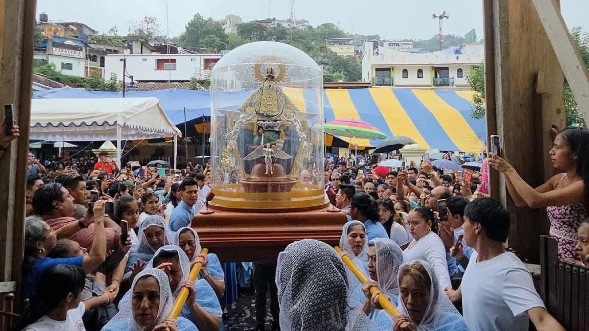 Santa Catarina Juquila celebra la Guelaguetza de la Fe, muestra de devoción y liturgia