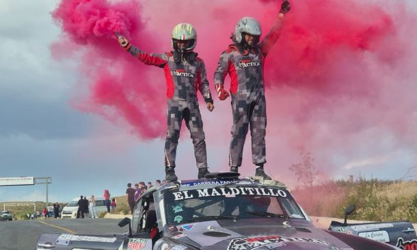 Ricardo Cordero y Marco Hernández ganan La Carrera Panamericana 2025