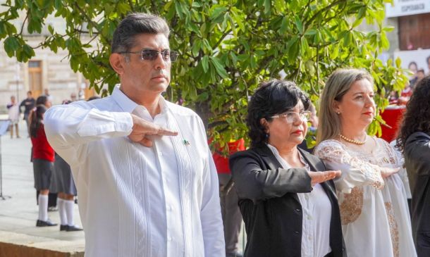 Liderazgo de mujeres construye un país más próspero: Raúl Ruiz Robles