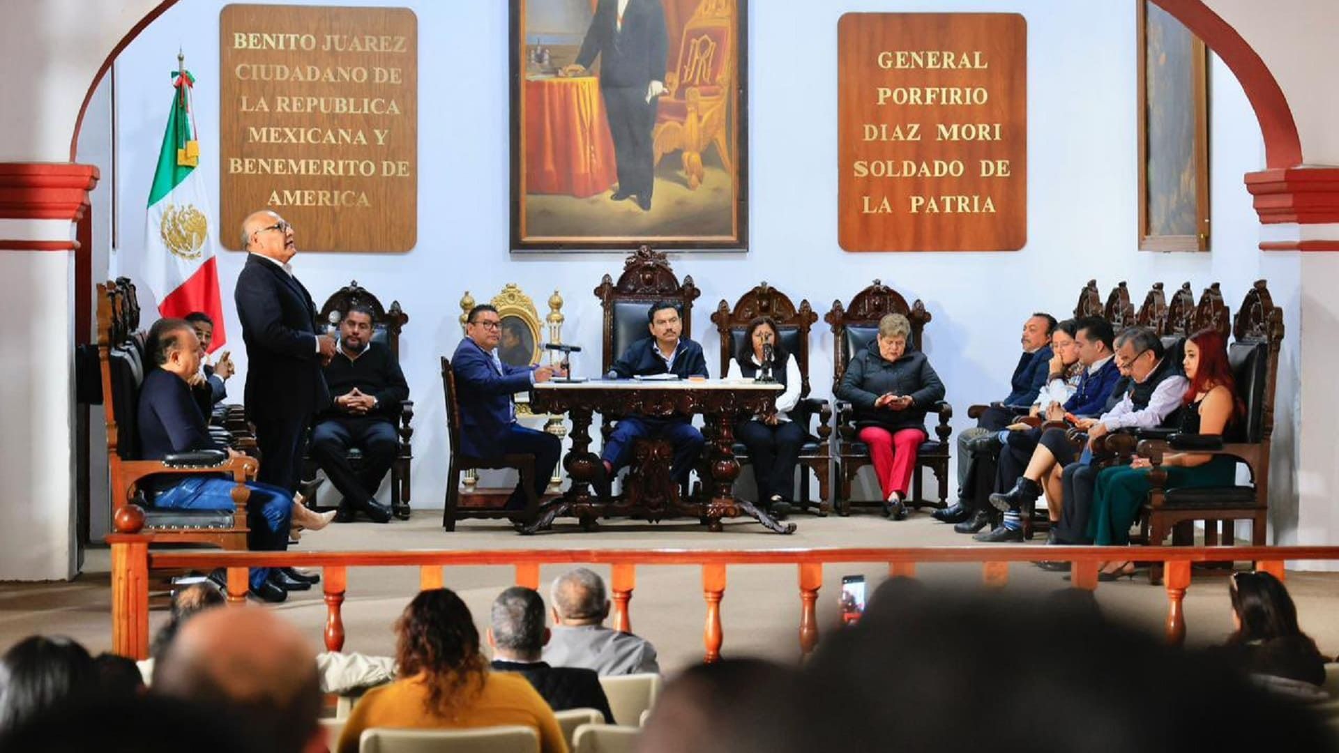 Ayuntamiento de Oaxaca impulsa reordenamiento del comercio para mejorar orden y seguridad