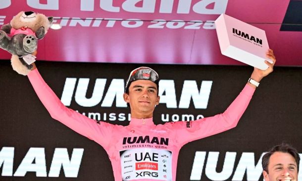 ¡Histórico! El mexicano Isaac del Toro se coloca líder en el Giro de Italia