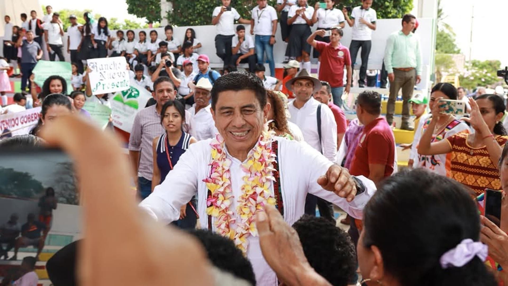 “A eso venimos, a seguir apoyando a nuestras comunidades”: Jara Cruz en Santiago Llano Grande