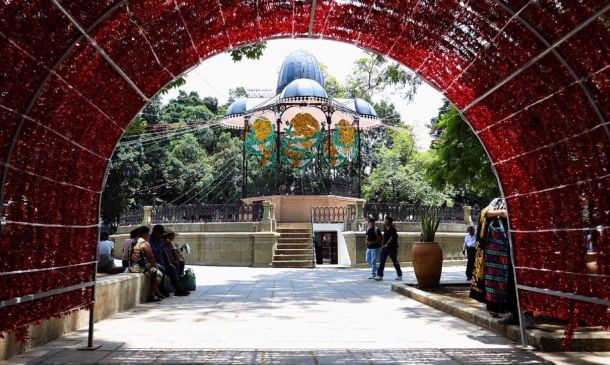 Centro Histórico de Oaxaca se viste de colores patrios durante septiembre