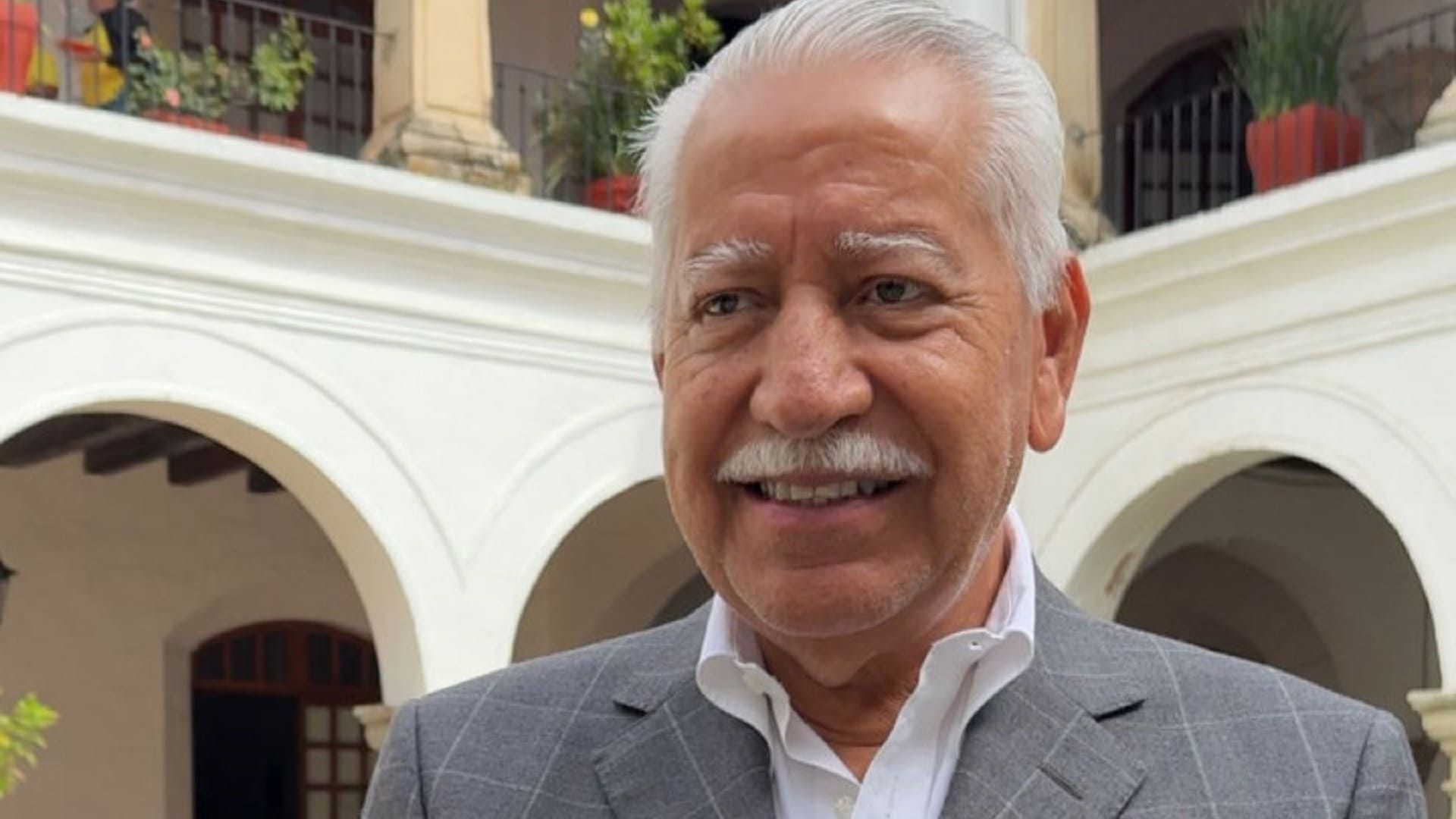 Jorge Alberto Bueno Sánchez, el prolífico cronista de Oaxaca de Juárez