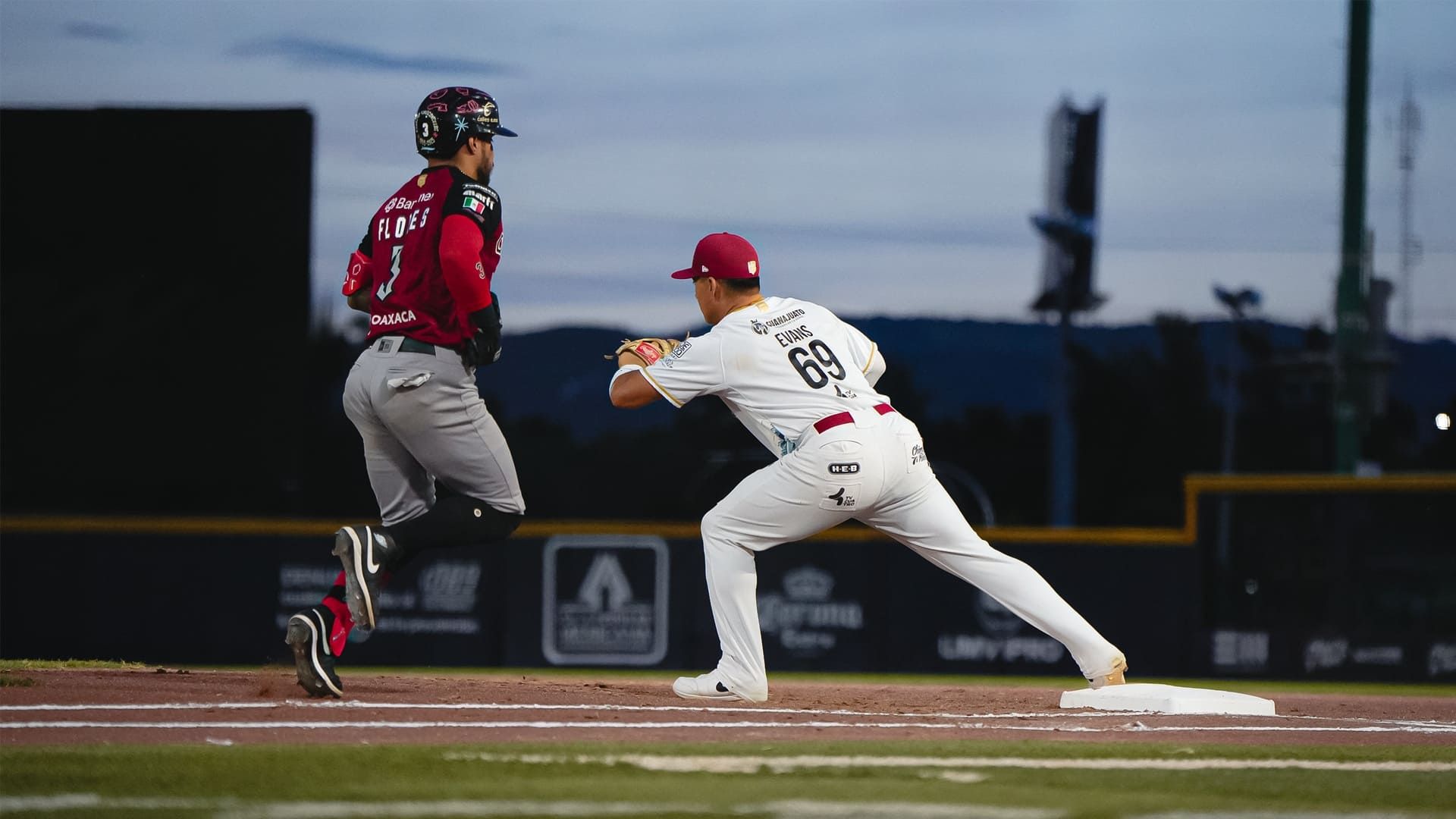 Bravos se pone a medio juego de playoff, tras vencer a Oaxaca