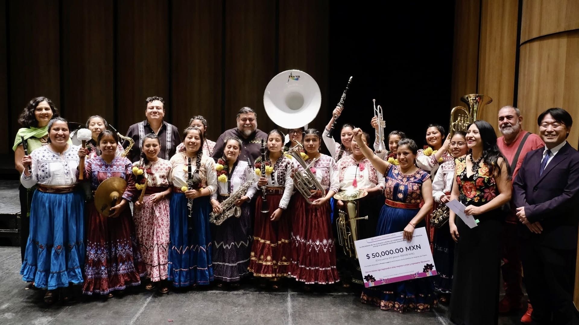 Ensambles de Mujeres de Viento celebra su final en el Teatro Macedonio Alcalá