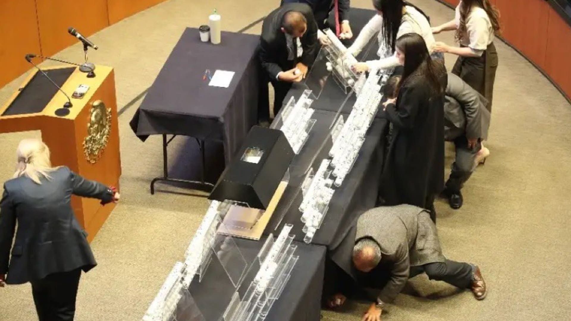 SCJN rechaza lista de 955 candidatos a cargos judiciales enviada por el Senado