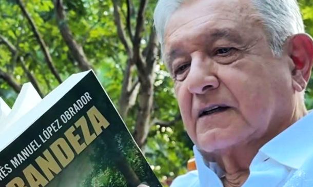 AMLO reaparece en video y llama a “no dividirnos” al presentar su nuevo libro Grandeza