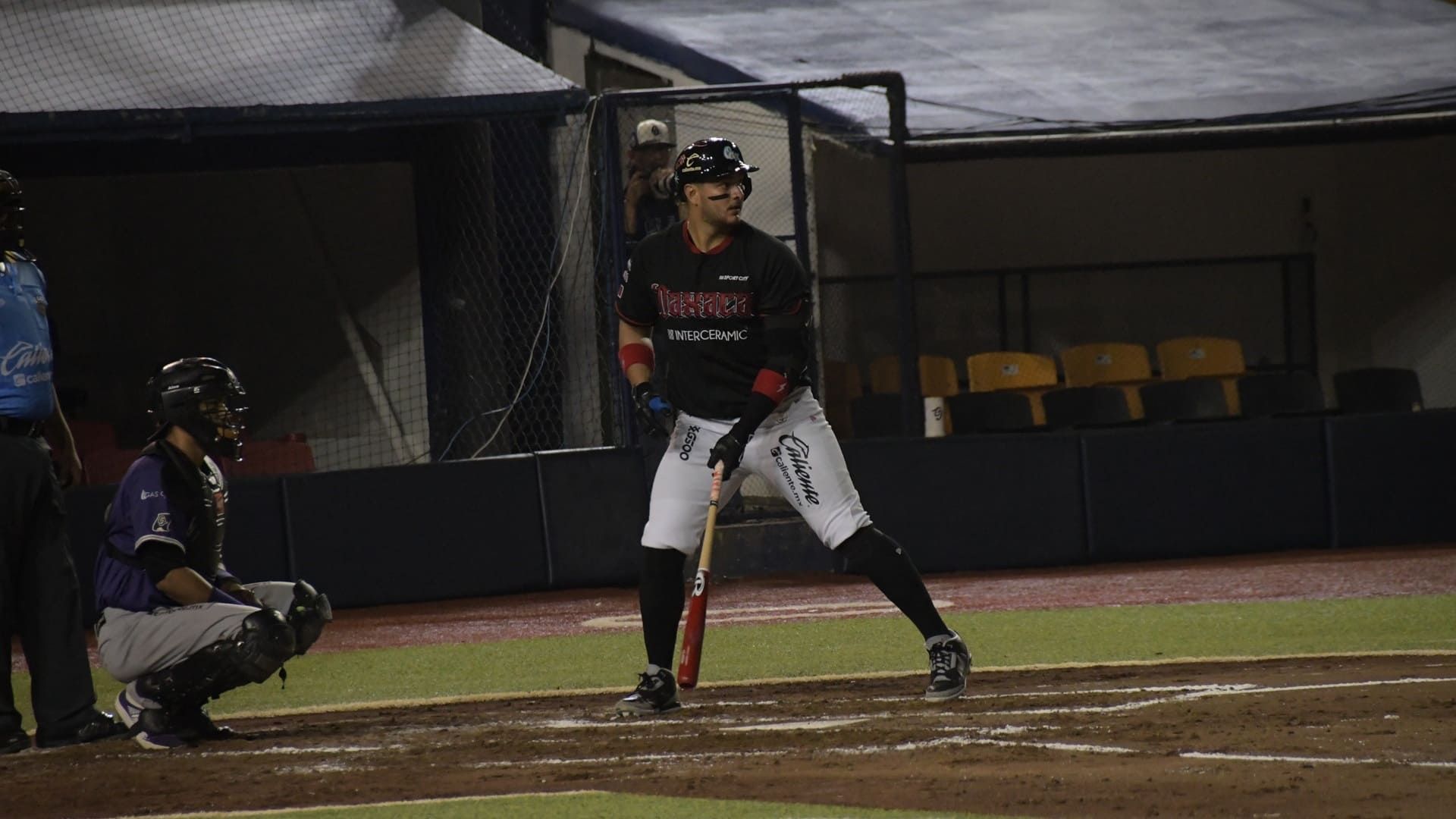 Ake Faria luce y Guerreros de Oaxaca se lleva la serie ante Conspirados de Querétaro