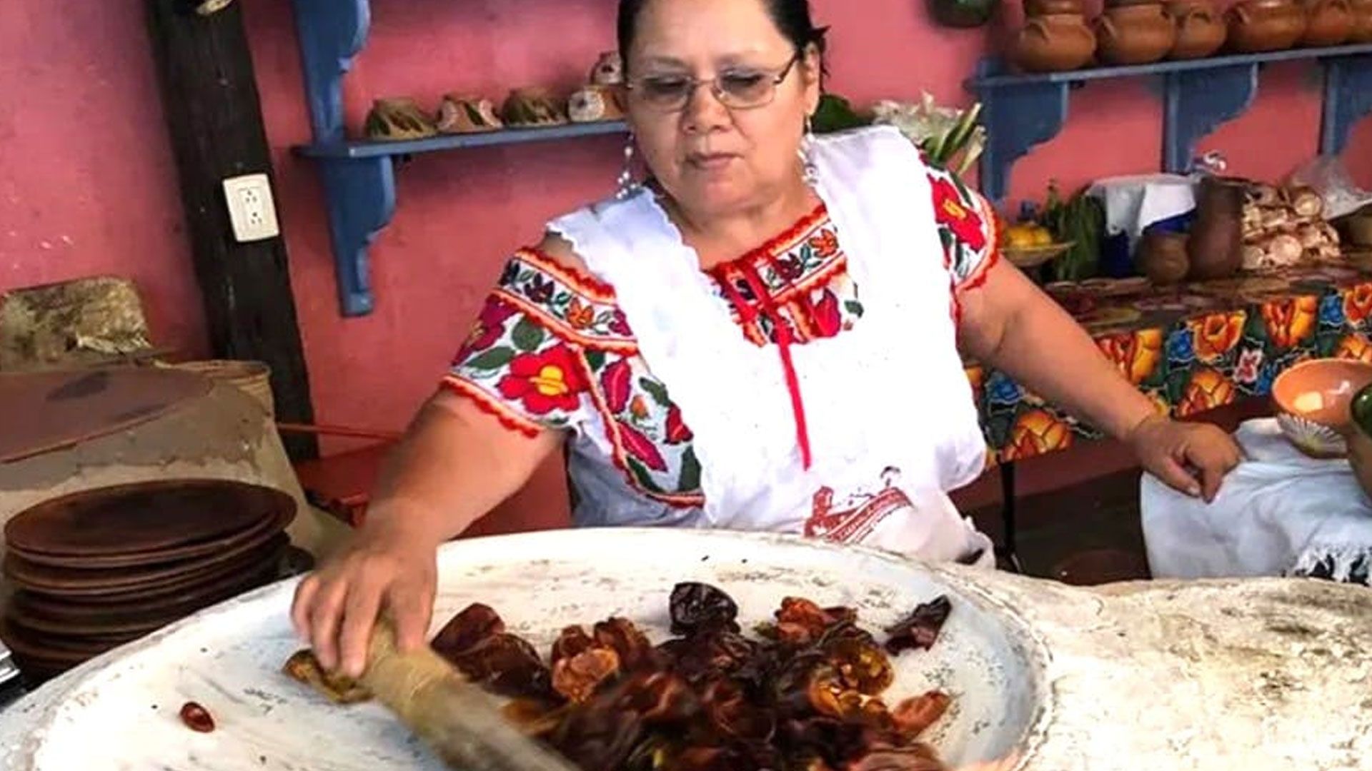 Juana Amaya: nacida entre surco, humo, metate y comal