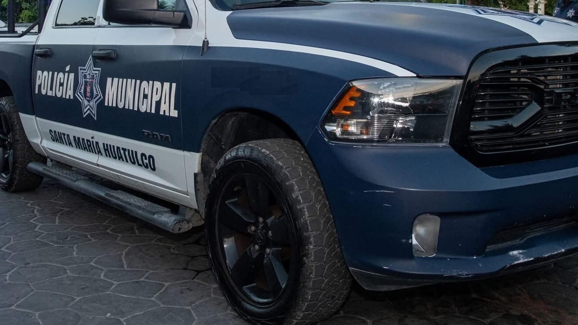 Realizan operativo de revisión en cuartel policiaco de Huatulco