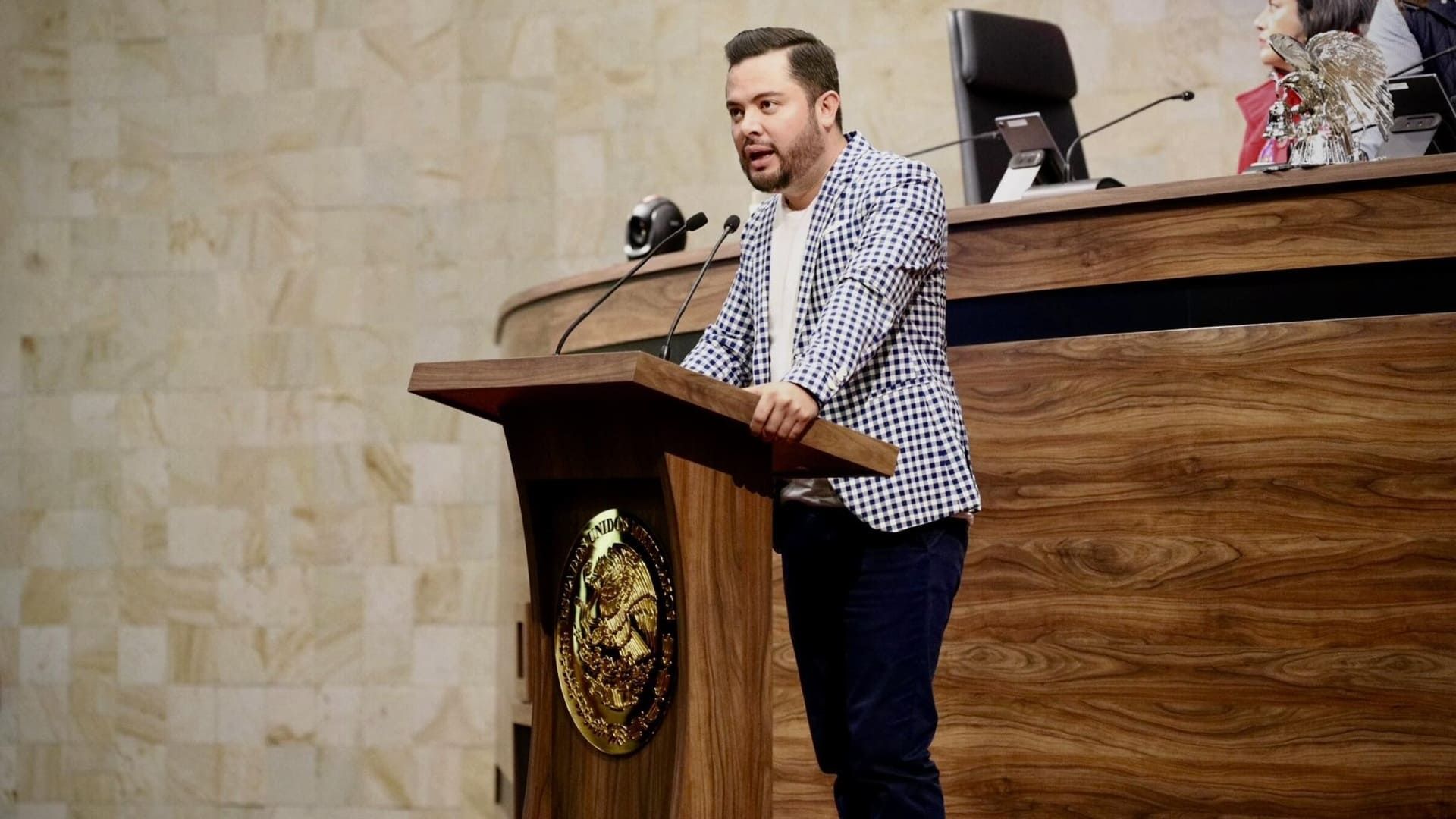 Nicolás Feria propone reforma a la Ley Orgánica Municipal para fortalecer el desarrollo comunitario en Oaxaca