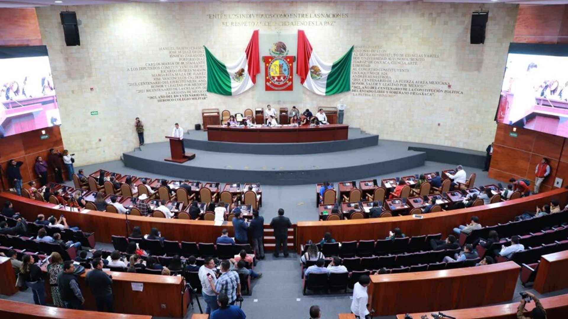 Congreso de Oaxaca rendirá homenaje póstumo a artista juchiteco Moisés Cabrera Orozco