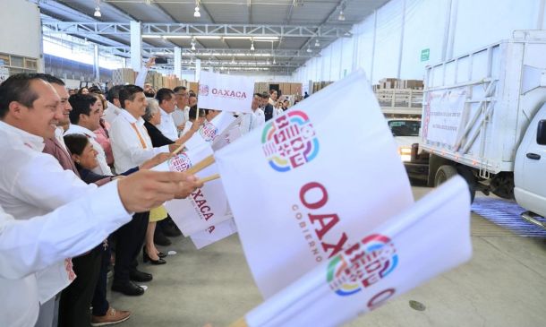 Más de 6 millones de libros de texto gratuitos llegan a 11 mil 630 escuelas de Oaxaca