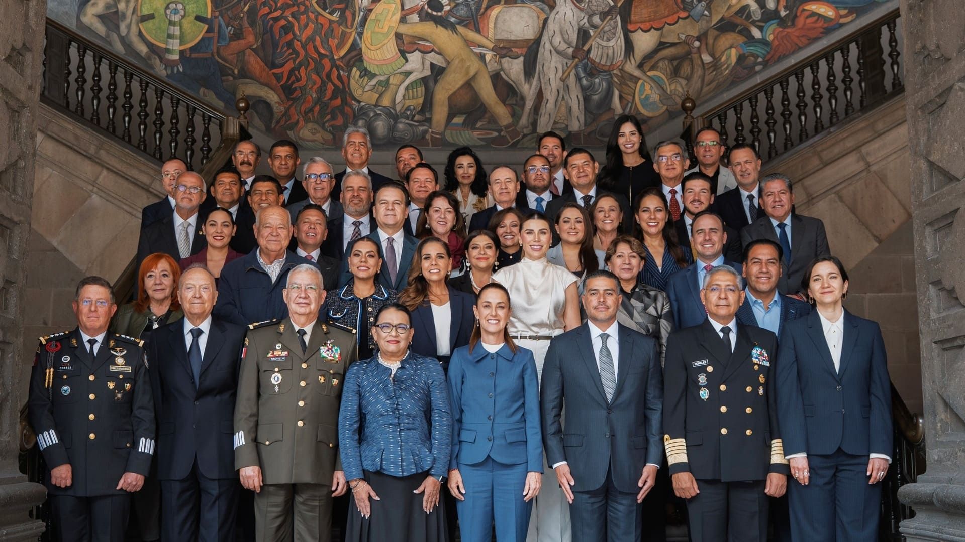 Oaxaca destaca a nivel nacional por reducción de homicidios dolosos y robo de vehículos