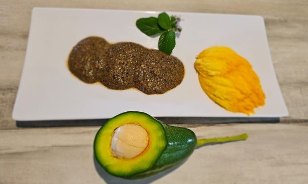 Mole de chicatana, arte culinario cuyo ingrediente principal nace en profundos nidos
