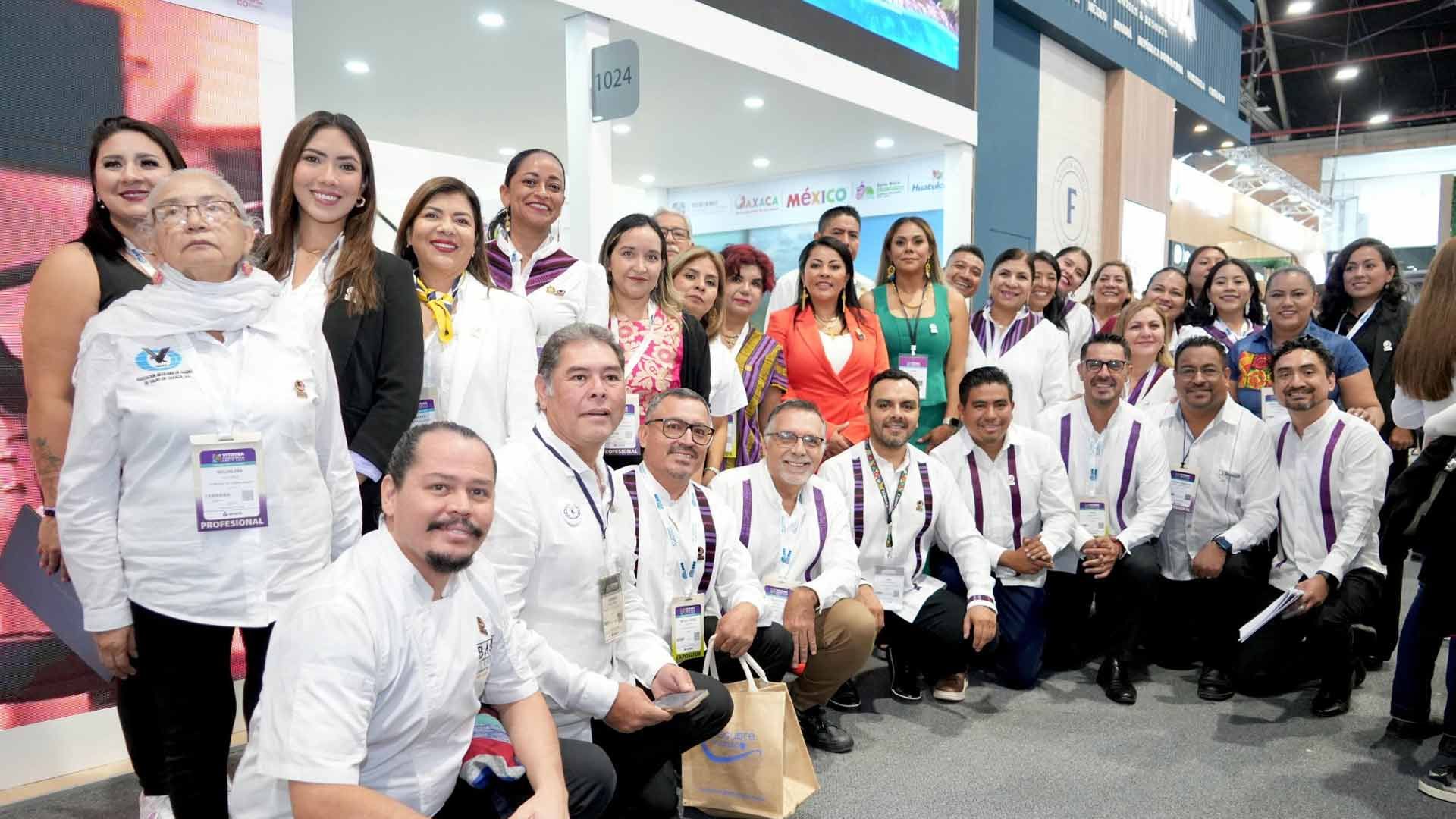 Inauguran stand de Oaxaca en la Vitrina Turística de la Asociación Colombiana de Agencias de Viajes y Turismo